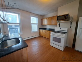 85 Ferrin St, Unit 3 in Boston, MA - Building Photo