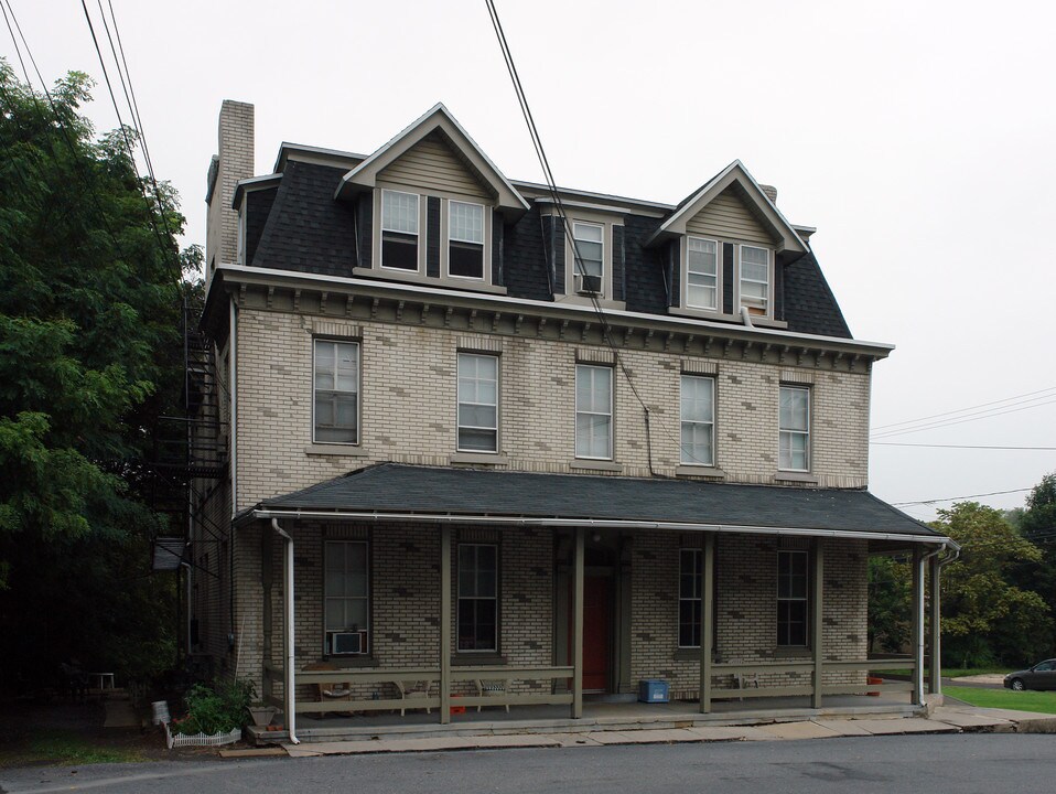 2027-2039 Reading Rd in Allentown, PA - Building Photo