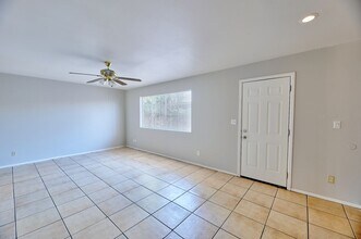 7126 N 19th Ave in Phoenix, AZ - Building Photo - Building Photo
