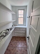 2310 N Hamlin Ave in Chicago, IL - Building Photo - Building Photo