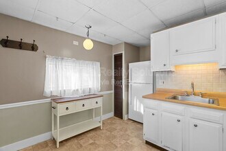 409 Harrison Ave in Ferguson, MO - Building Photo - Building Photo