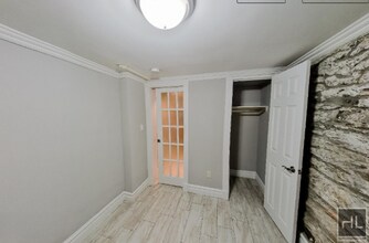 West 53rd Street, Unit A in New York, NY - Building Photo - Building Photo