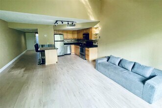 57 Deer Creek Rd in Deerfield Beach, FL - Building Photo - Building Photo