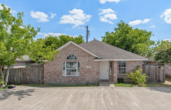 821 Ave A in College Station, TX - Building Photo - Building Photo