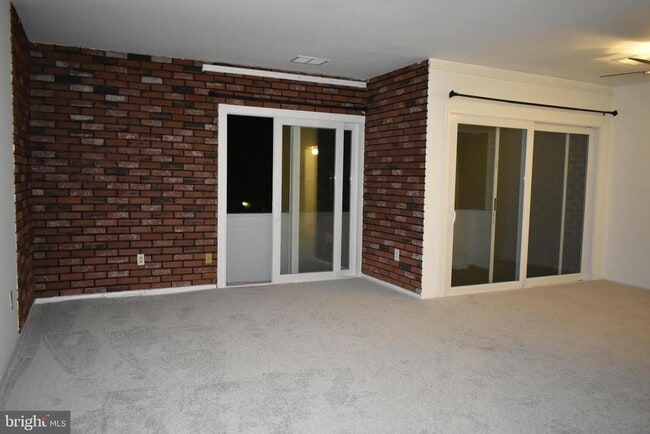 property at 10247 Prince Pl