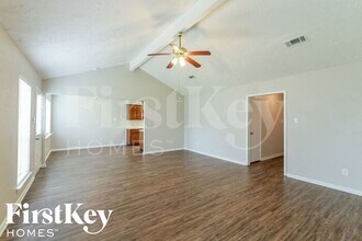 13275 Lake Breeze Ln in Willis, TX - Building Photo - Building Photo