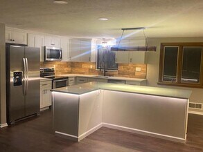 17 Farmcrest Dr in Cecil, PA - Building Photo - Building Photo