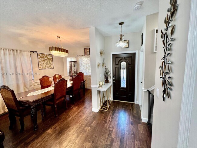 2532 NE 41st Terrace in Homestead, FL - Building Photo - Building Photo