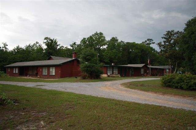 5128 Mulat Rd in Milton, FL - Building Photo