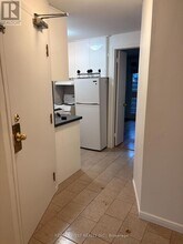 1061 Bathurst St in Toronto, ON - Building Photo - Building Photo