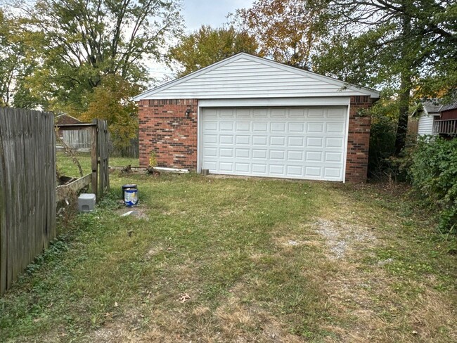 107 Overlook Rd in Louisville, KY - Building Photo - Building Photo