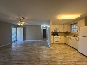 4915 Cliff Rd in Graceville, FL - Building Photo - Building Photo