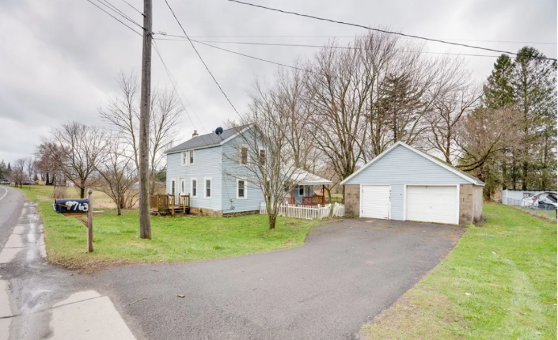 9763 Stokes Lee Center Rd in Lee Center, NY - Building Photo