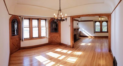 4244 N 18th St, Unit Upper in Milwaukee, WI - Building Photo - Building Photo