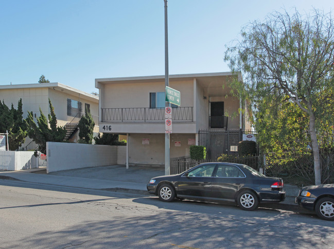 416 Rose Ave in Venice, CA - Foto de edificio - Building Photo