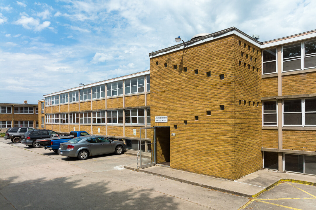 Morton Street Apartments in Jacksonville, IL - Building Photo