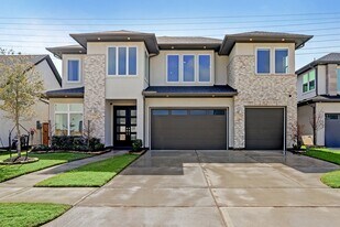 4635 Sanders Meadow Ln in Sugar Land, TX - Building Photo