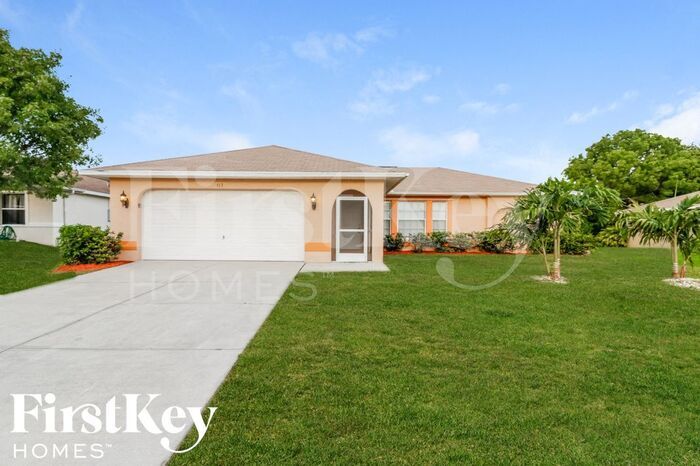 513 SE 6th Pl in Cape Coral, FL - Building Photo