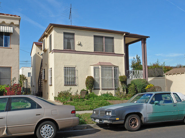 457 N Stanley Ave in Los Angeles, CA - Foto de edificio - Building Photo