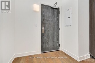 428 Sparks St. in Ottawa, ON - Building Photo - Building Photo