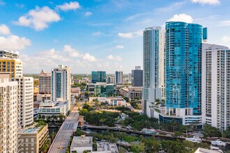 Las Olas River House in Fort Lauderdale, FL - Building Photo - Building Photo