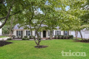 9708 Kent Village Dr in Charlotte, NC - Building Photo
