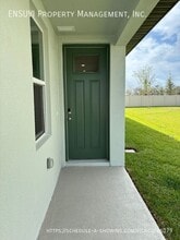 3913 Radiant Mountain Dr in Plant City, FL - Building Photo - Building Photo