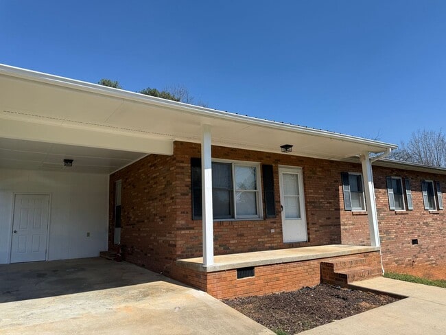 115 Reece Rd in Morganton, NC - Building Photo - Building Photo