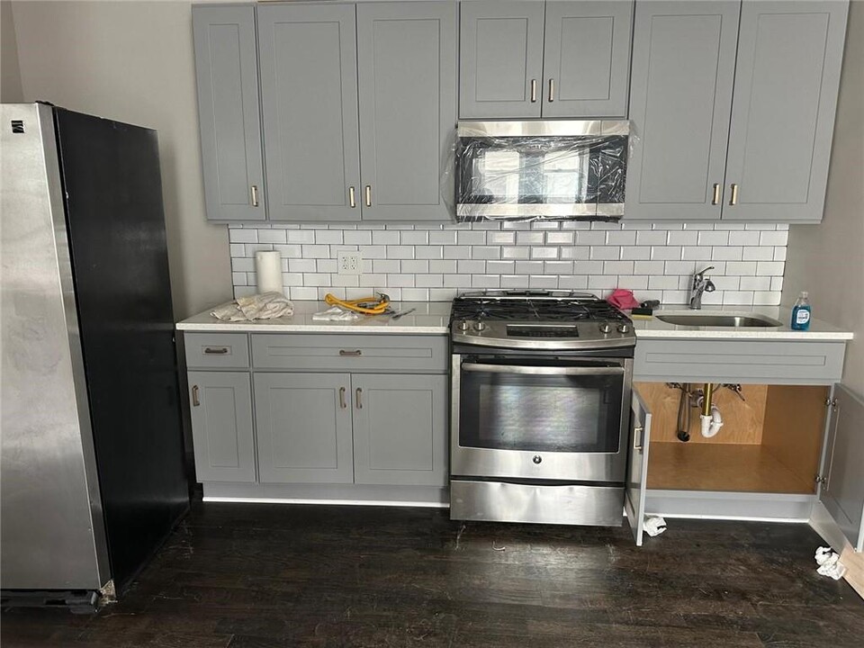 2176 Strauss St-Unit -2 in Brooklyn, NY - Building Photo