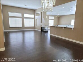 7442 Kings Wharf Ln in Las Vegas, NV - Building Photo - Building Photo