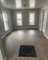 9 East Ave, Unit 1 in Batavia, NY - Building Photo