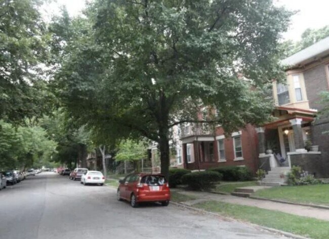 4227 Shenandoah Ave in St. Louis, MO - Building Photo - Building Photo