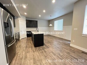 4417 Lower Meadow Dr in Herriman, UT - Building Photo - Building Photo