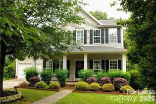 10604 Quarrier Dr in Cornelius, NC - Building Photo