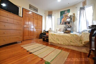 84 Allston St, Unit 1 in Boston, MA - Foto de edificio - Building Photo