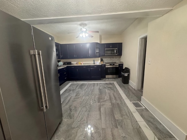 1419 Windsor Ave in Bristol, TN - Building Photo - Building Photo