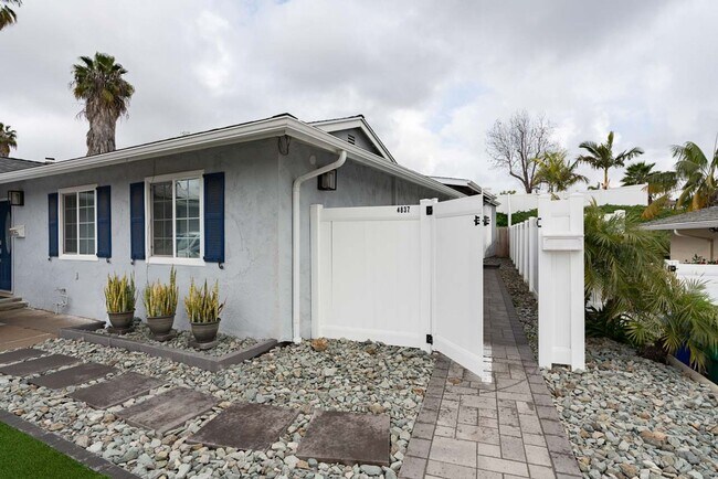 4837 Kings Way in San Diego, CA - Building Photo - Building Photo