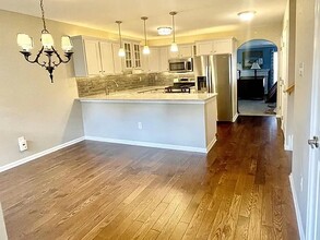 128 Bellwood Ct in Phoenixville, PA - Building Photo - Building Photo