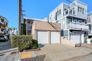 317 2nd St. in Manhattan Beach, CA - Building Photo