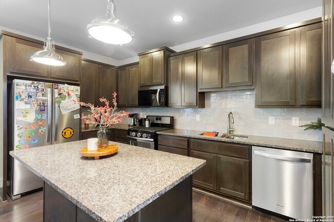 215 Claremont Ave