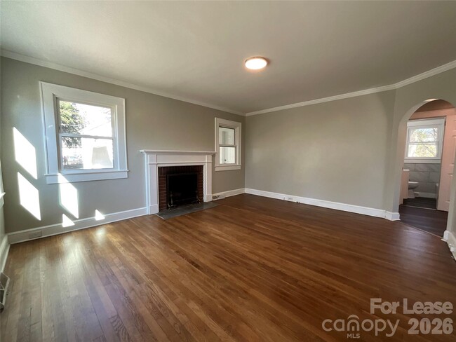 611 Hoover Dr in Lexington, NC - Building Photo - Building Photo