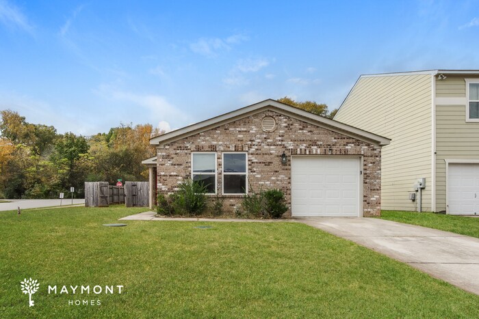 100 Foxford Ln in Harvest, AL - Building Photo