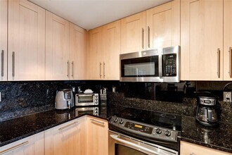 511 SE 5 Ave in Fort Lauderdale, FL - Building Photo - Building Photo