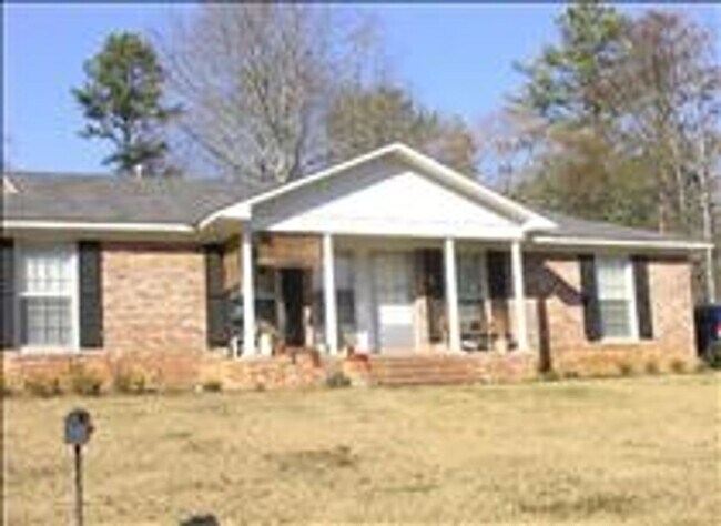 property at 1041 Crestwood Dr