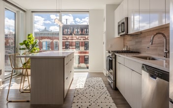 2359 N Lincoln Ave in Chicago, IL - Building Photo - Building Photo