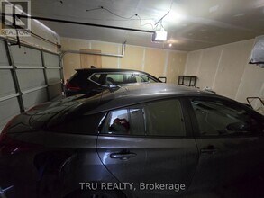 609 Beatrice Dr in Ottawa, ON - Building Photo - Building Photo