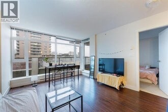 8068 Westminster Hwy in Richmond, BC - Building Photo - Building Photo