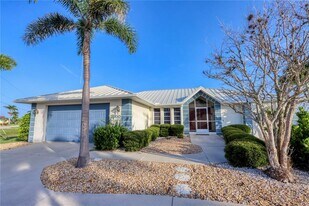 2500 Rio Lisbo Ct in Punta Gorda, FL - Building Photo