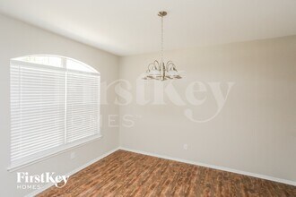 3025 Meadowbrook Dr in Grand Prairie, TX - Building Photo - Building Photo