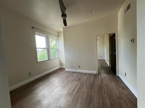 500 Parkway Dr NE in Atlanta, GA - Foto de edificio - Building Photo